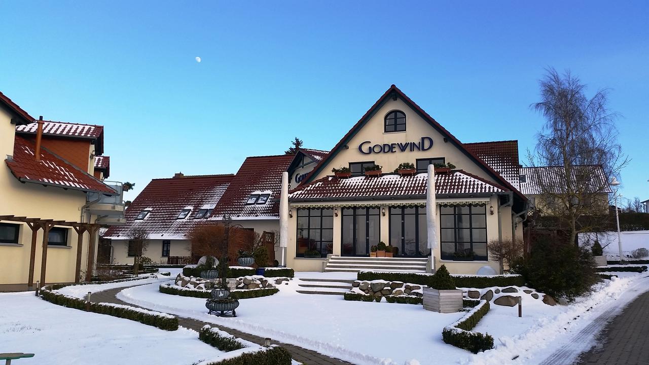 Hotel Godewind Thiessow Exterior foto
